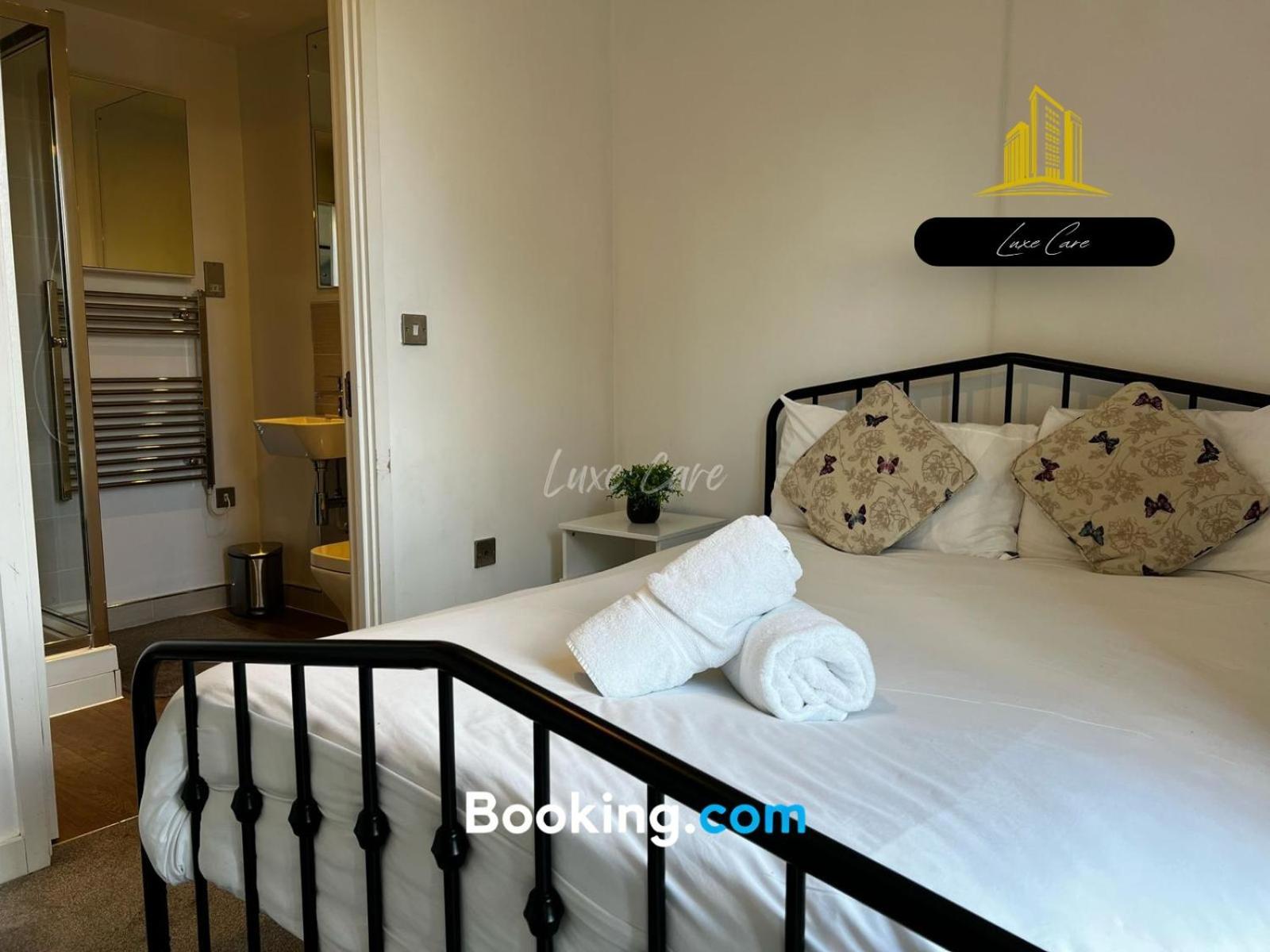 Last-Minute Specials L Book It Now L Sleeps Up To 4 L 2 Bed 2 Bath - Gym - Prime Birmingham Location L Jvt Short Lets Dış mekan fotoğraf