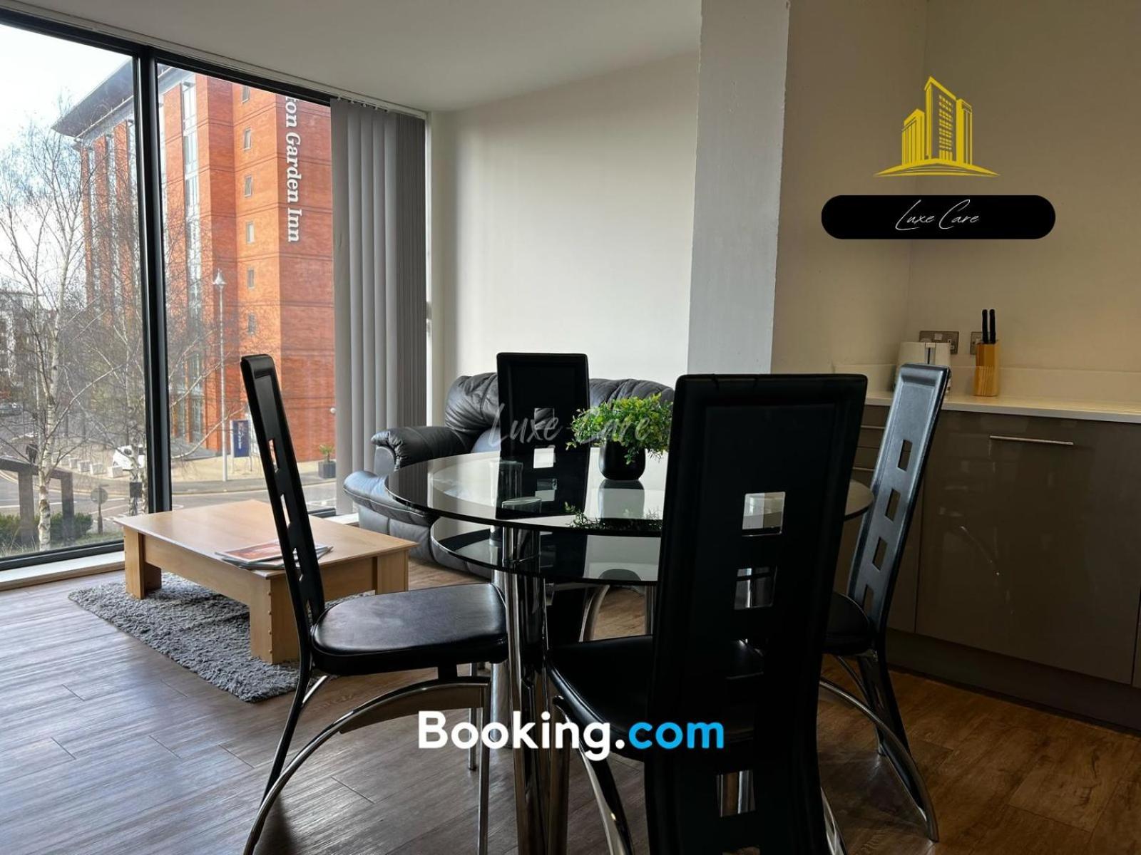 Last-Minute Specials L Book It Now L Sleeps Up To 4 L 2 Bed 2 Bath - Gym - Prime Birmingham Location L Jvt Short Lets Dış mekan fotoğraf