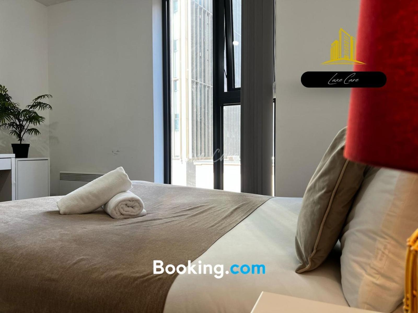 Last-Minute Specials L Book It Now L Sleeps Up To 4 L 2 Bed 2 Bath - Gym - Prime Birmingham Location L Jvt Short Lets Dış mekan fotoğraf