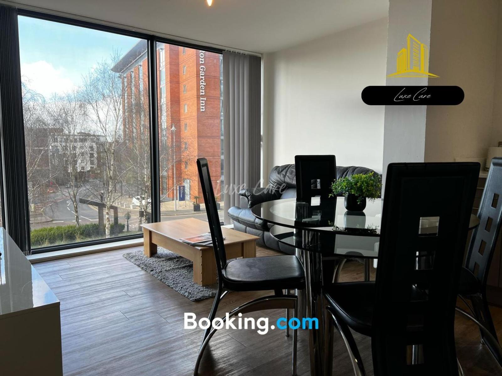 Last-Minute Specials L Book It Now L Sleeps Up To 4 L 2 Bed 2 Bath - Gym - Prime Birmingham Location L Jvt Short Lets Dış mekan fotoğraf